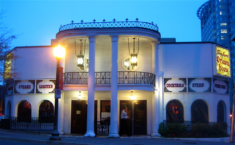 Tom Sarris Orleans House exterior on Wilson Boulevard in Rosslyn, 2006