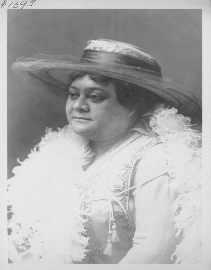 Princess Elizabeth Kahanu Kalanianaole in a 1919 formal portrait