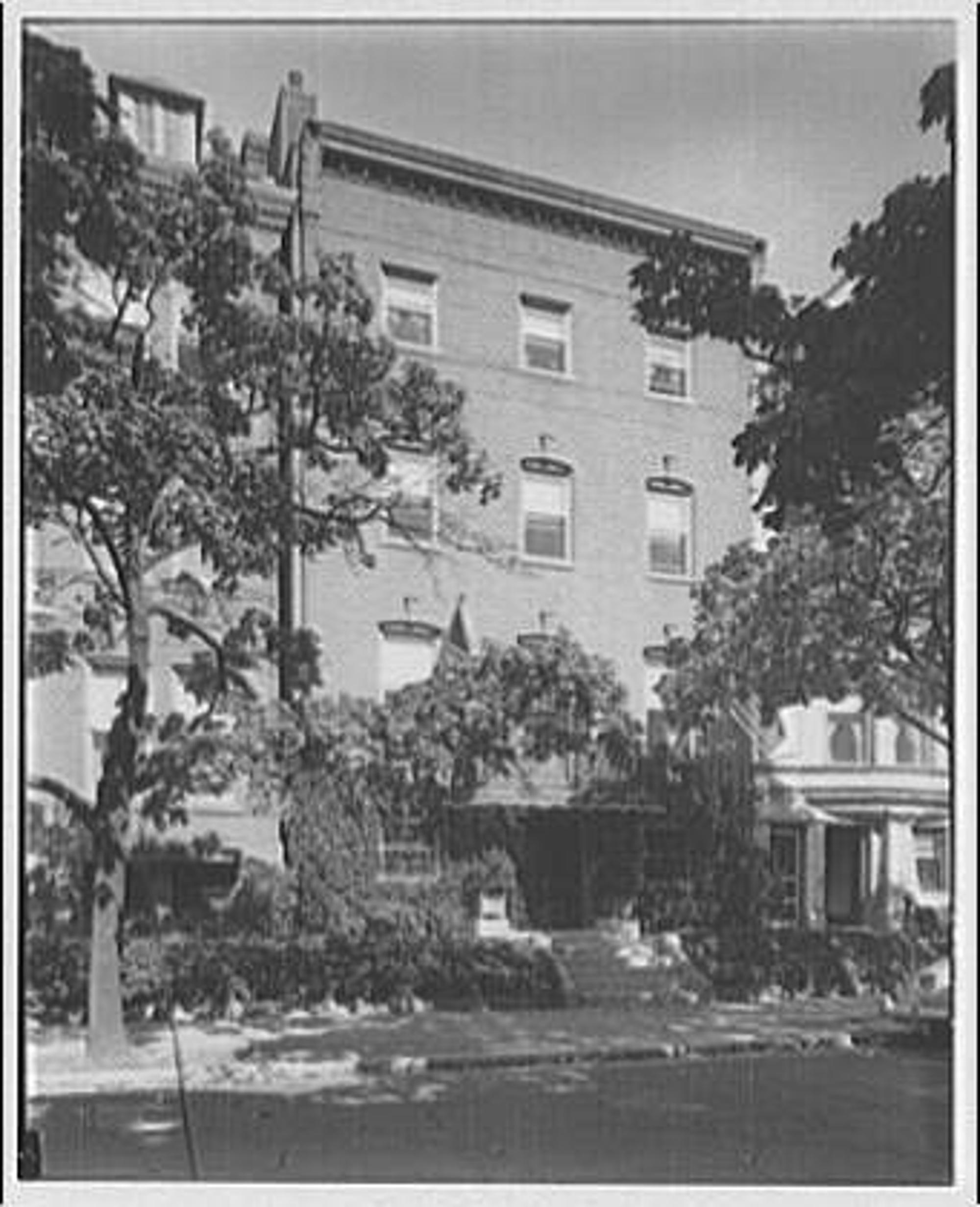Tabard Inn at 1739 N Street NW photographed by Theodor Horydczak