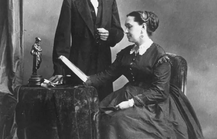 Jefferson and Varina Davis in 1869